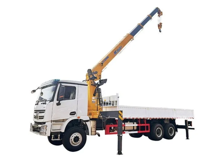 XGA3251SQS300KD5WC Truck Mounted Crane product photo isolated view