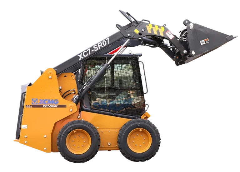 XCMG XC7-SR07 Skid Steer Loader — 0.45 m3 bucket, 890 kg rated load, 36.8 kW Yanmar-class diesel