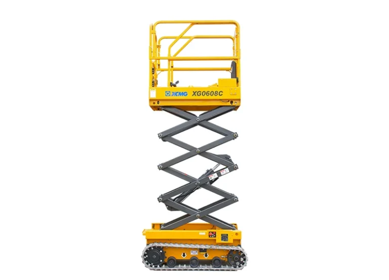 XCMG XG0608C Crawler Scissor Lift - 6.5 m working height, 4.5 m platform height, 200 kg capacity