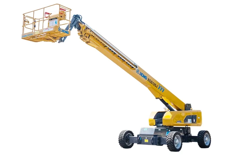 XCMG XGS125J-ANSI Telescopic Boom Lift — 131'10'' (40.2 m) working height, ANSI-certified 661/1014 lb capacity, 47,310 lb