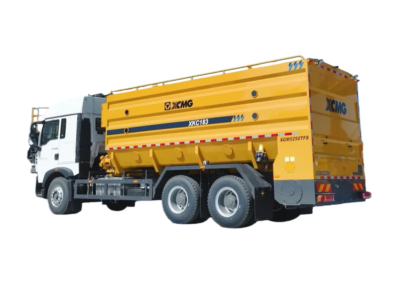 XCMG XKC183 Powder Binder Spreader — 18 m3 filler silo, 400-2400 mm spreading width, 25-ton GVW
