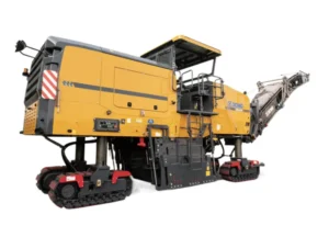 XCMG XM2005KIII Large Milling Machine — 2000 mm width, 330 mm depth, Cummins 563 kW high-power engine for large-area asphalt renovation