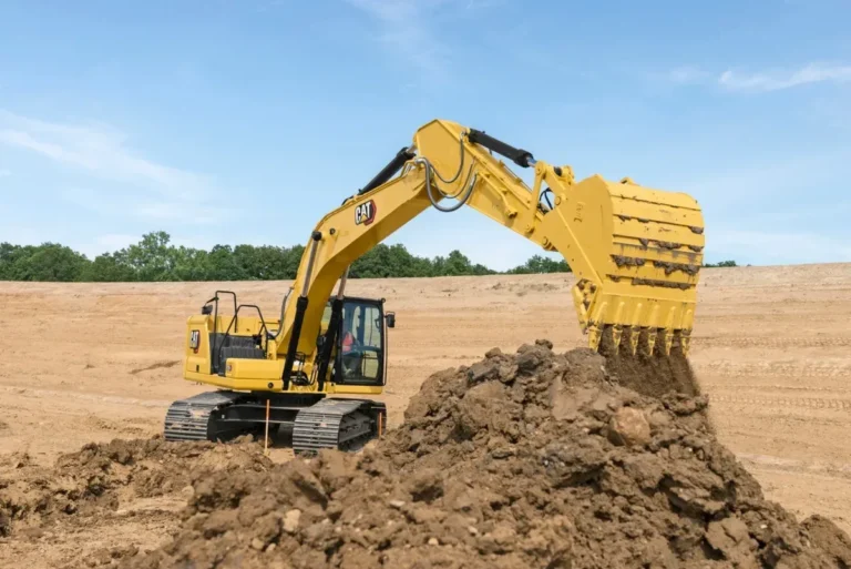 CAT 330 GC Excavator — new 28.9 t crawler excavator, Cat C7.1 157.8 kW