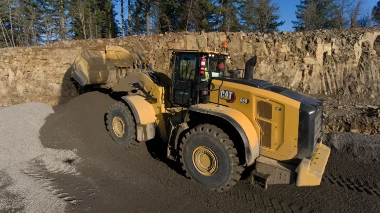 CAT 980 Wheel Loader — new 30.3 t wheel loader, Cat C13 12.5 L